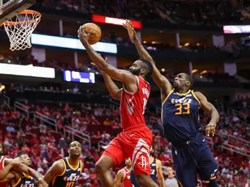 Harden, ante los Utah Jazz Harden, ante los Utah Jazz