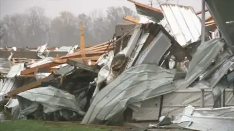 Un fuerte temporal golpea Ohio e Indiana Un fuerte temporal golpea Ohio e Indiana