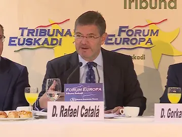 Catalá afirma que el Gobierno ha sido "prudente" y dice que la aplicación del 155 "finalizará con las elecciones" Catalá afirma que el Gobierno ha sido "prudente" y dice que la aplicación del 155 "finalizará con las elecciones"