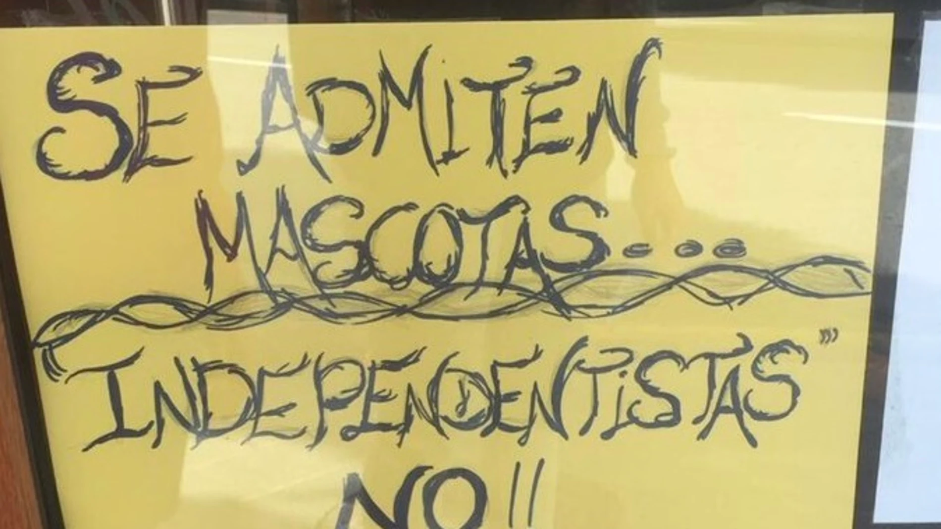 Polémico cartel en una cafetería de Gijón Polémico cartel en una cafetería de Gijón