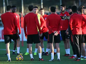 Koke y Carrasco regresan con el grupo Koke y Carrasco regresan con el grupo