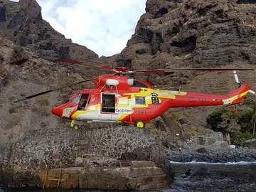 Helicóptero de rescate 112 Canarias Helicóptero de rescate 112 Canarias