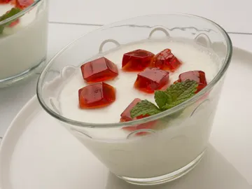 Cuajada con gelatina de membrillo Cuajada con gelatina de membrillo