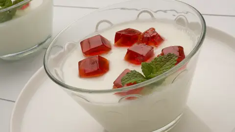 Cuajada con gelatina de membrillo Cuajada con gelatina de membrillo