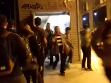 Los manifestantes comienzan a abandonar la estación de Barcelona-Sants Los manifestantes comienzan a abandonar la estación de Barcelona-Sants