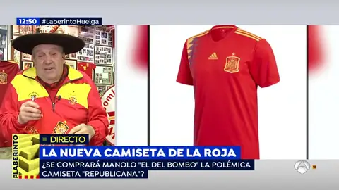 Manolo 'el del bombo', sobre la nueva camiseta de la Selección: "Los colores de España son el rojo y el amarillo" Manolo 'el del bombo', sobre la nueva camiseta de la Selección: "Los colores de España son el rojo y el amarillo"