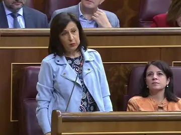 El lapsus de Margarita Robles en el Congreso: ve en Catalula "la peor crisis de la dictadura" El lapsus de Margarita Robles en el Congreso: ve en Catalula "la peor crisis de la dictadura"
