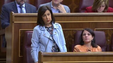 El lapsus de Margarita Robles en el Congreso: ve en Cataluña 