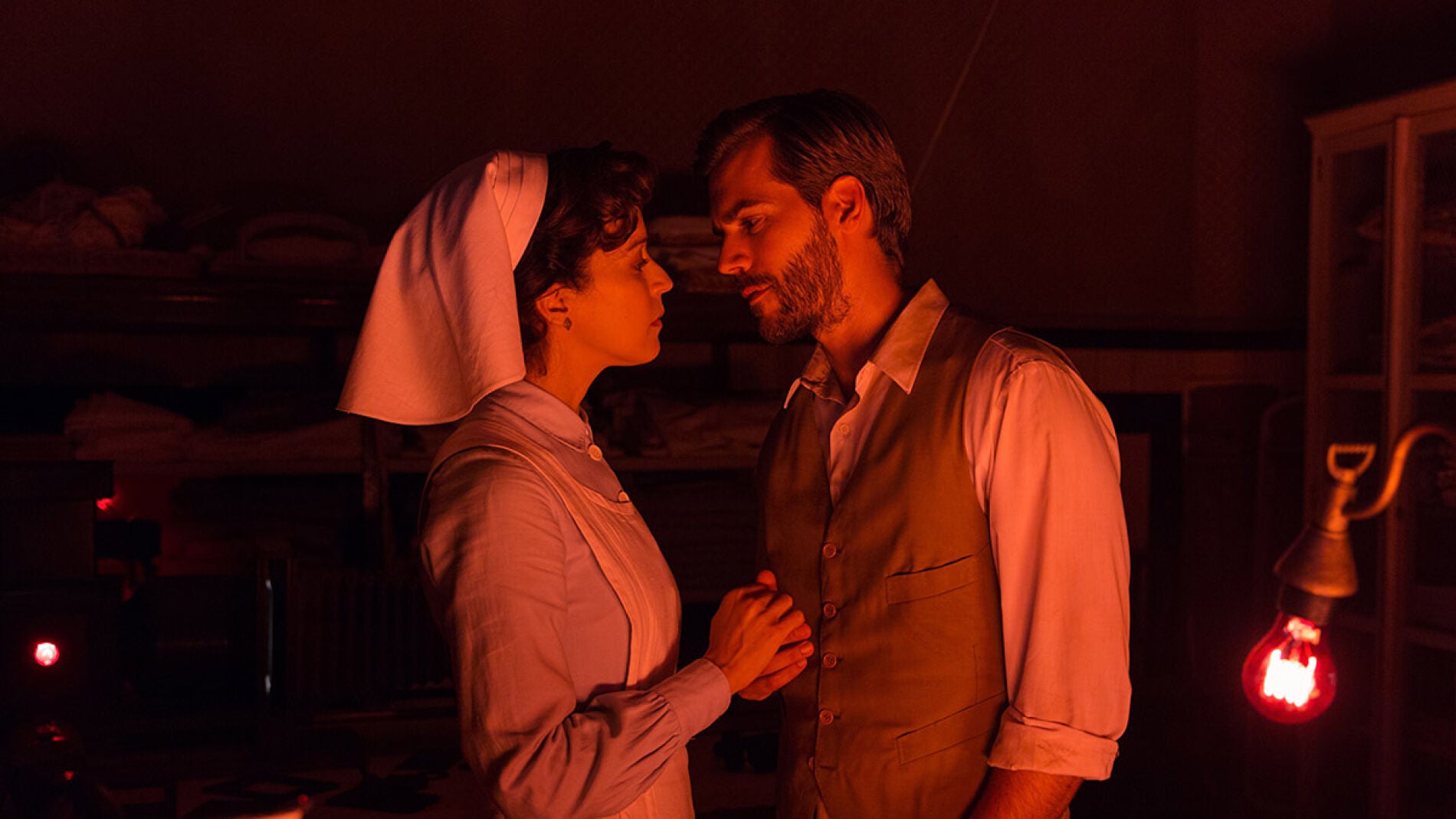 Alejandro sorprende a Pilar con su &lsquo;magia&rsquo;