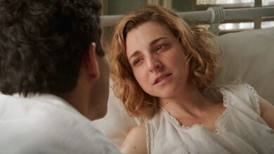 Magdalena delira en manos de Larbi que le confiesa: “Te quiero con toda mi alma”