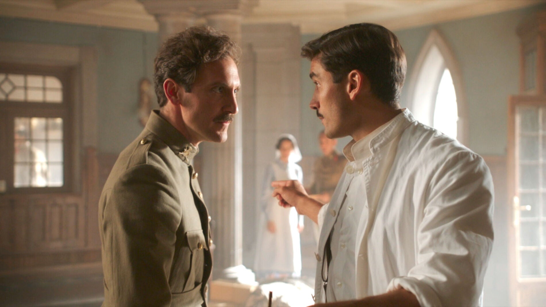 Andr&eacute;s se enfrenta a Fidel por llevar al frente a Julia​