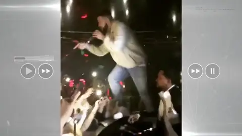 El rapero Drake para un concierto porque un hombre estaba manoseando a dos de sus fans El rapero Drake para un concierto porque un hombre estaba manoseando a dos de sus fans