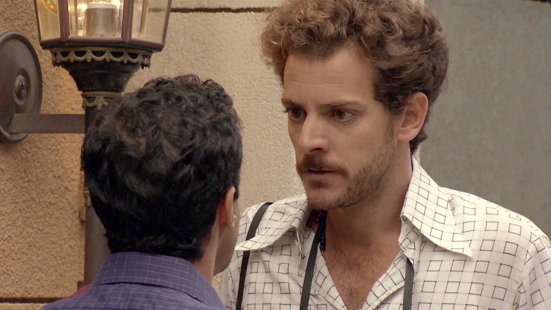 Javier, entre el amor de Susana o la amistad de Ignacio