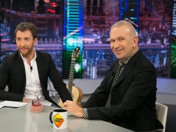 Jean Paul Gaultier confiesa en 'El Hormiguero 3.0' d&oacute;nde surgi&oacute; el dise&ntilde;o de pechos c&oacute;nicos que visti&oacute; Madonna