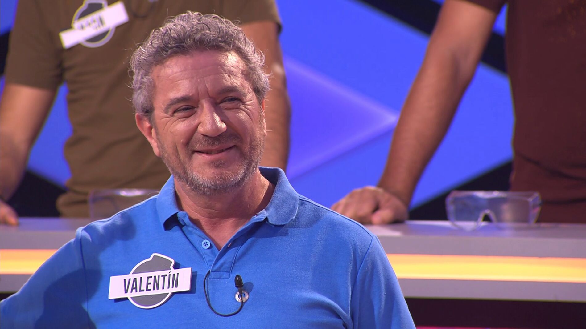 Valent&iacute;n conoce al que podr&iacute;a ser su hermano gemelo