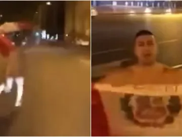 Un hincha peruano corriendo desnudo por Cibeles Un hincha peruano corriendo desnudo por Cibeles