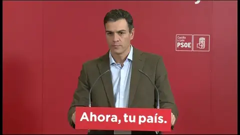 Pedro Sánchez avanza que el PSOE y el PSC irán "de la mano" a la hora de tejer pactos tras las elecciones en Catañuña Pedro Sánchez avanza que el PSOE y el PSC irán "de la mano" a la hora de tejer pactos tras las elecciones en Catañuña