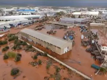 Grecia busca todavía a seis desaparecidos tras las inundaciones del miércoles Grecia busca todavía a seis desaparecidos tras las inundaciones del miércoles