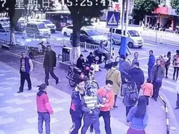 Arresto de uno de los secuestradores del niño en China Arresto de uno de los secuestradores del niño en China