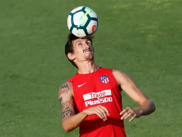 Savic durante un entrenamiento con el Atleti Savic durante un entrenamiento con el Atleti