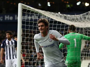 Marcos Alonso celebra un gol Marcos Alonso celebra un gol