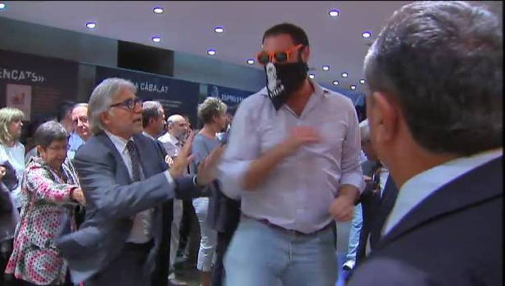 Ataque ultra a la librería Blanquerna en Madrid