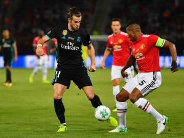 Gareth Bale, en acción ante el United en la Supercopa de Europa