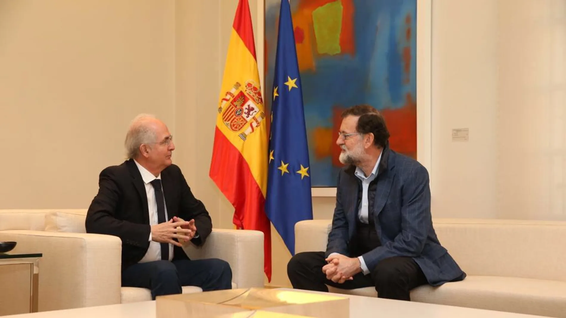 Rajoy recibe a Antonio Ledezma en La Moncloa Rajoy recibe a Antonio Ledezma en La Moncloa
