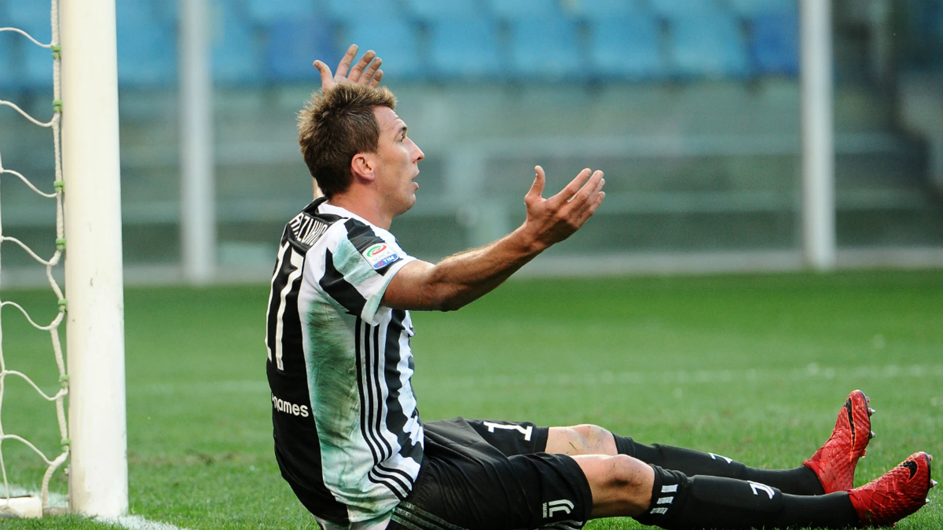 Mario Mandzukic protesta Mario Mandzukic protesta