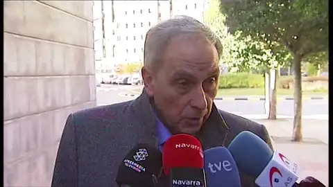 El abogado de la presunta víctima de la violación múltiple de 'La Manada': El abogado de la presunta víctima de la violación múltiple de 'La Manada': "Si esperamos a que se meta en casa, apague la luz y se deje morir de inanición sería una cosa un poco fuerte"