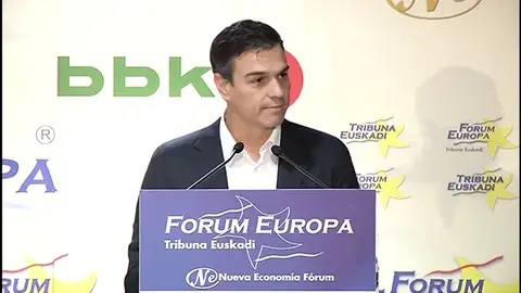 Pedro Sánchez: "los grandes retrocesos de la España autonómica siempre han llevado la rúbrica del PP y ahora la firma entusiasta de Ciudadanos" Pedro Sánchez: "los grandes retrocesos de la España autonómica siempre han llevado la rúbrica del PP y ahora la firma entusiasta de Ciudadanos"