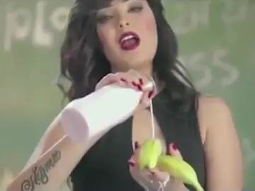 La cantante detenida La cantante detenida