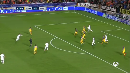 Modric adelantó al Real Madrid ante el APOEL con un golazo de volea desde fuera del área Modric adelantó al Real Madrid ante el APOEL con un golazo de volea desde fuera del área
