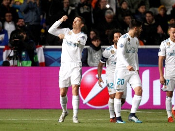 Cristiano Ronaldo celebra su primer gol ante el APOEL
