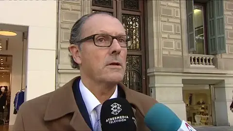 Urdangarin insiste en ser absuelto porque "no se puede demandar al olmo por no dar peras" Urdangarin insiste en ser absuelto porque "no se puede demandar al olmo por no dar peras"