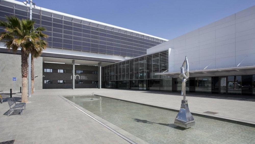 Imagen de la entrada del Hospital Los Arcos de San Javier