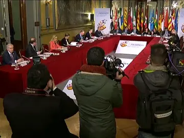 La aprobación del Cupo vasco prevista para mañana reabre heridas en el seno del PSOE La aprobación del Cupo vasco prevista para mañana reabre heridas en el seno del PSOE