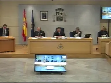 La oposición acusa al PP de maniobras con los jueces de la Audiencia Nacional La oposición acusa al PP de maniobras con los jueces de la Audiencia Nacional