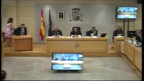 La oposición acusa al PP de maniobras con los jueces de la Audiencia Nacional La oposición acusa al PP de maniobras con los jueces de la Audiencia Nacional