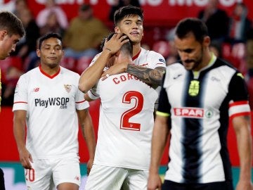 Los jugadores del Sevilla celebrando un gol ante el Cartagena