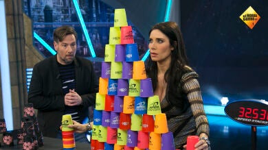 Pilar Rubio demuestra sus dotes en el mundo del 'stacking'