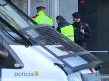 Un muerto por una explosión en un coche dentro de un aparcamiento en Viladecans Un muerto por una explosión en un coche dentro de un aparcamiento en Viladecans