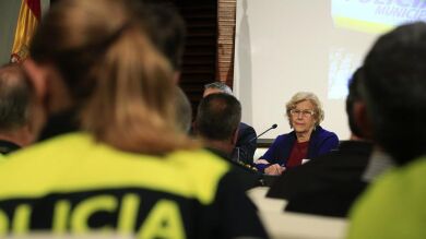 Los policías que formaban parte del grupo de Whatsapp en el que se insultó a Carmena dicen que el chat era privado pero no niegan los insultos