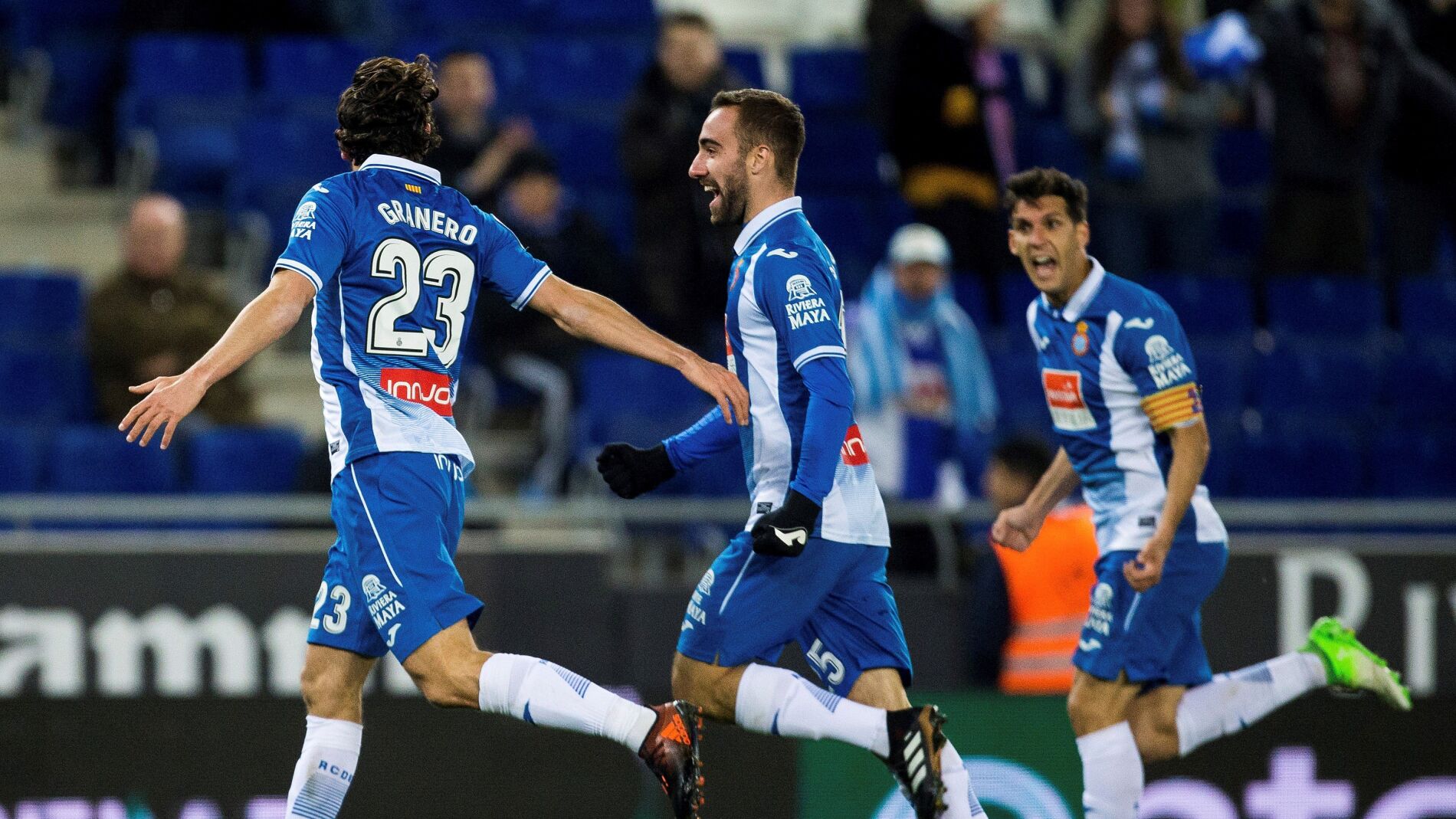 Los jugadores del Espanyol celebran un gol ante el Tenerife