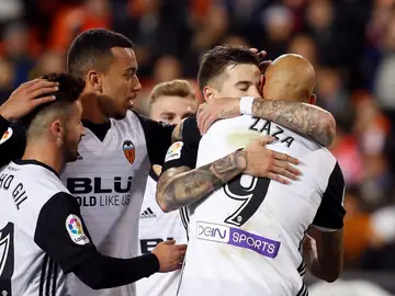 Santi Mina celebra un gol con Simone Zaza Santi Mina celebra un gol con Simone Zaza