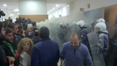 Comienzan en Grecia las subastas electrónicas de hipotecas bajo la presión de los acreedores