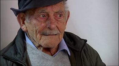 Un bombero fuera de servicio salva de morir en un incendio a un hombre de 93 años