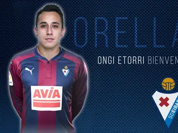 Orellana, con la camiseta del Eibar Orellana, con la camiseta del Eibar
