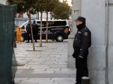 Furgón en el que han trasladado a los exconsellers Furgón en el que han trasladado a los exconsellers