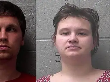 La pareja detenido por maltratar a su bebé La pareja detenido por maltratar a su bebé